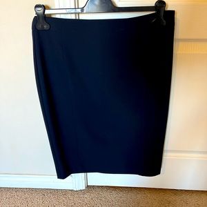 Ann Taylor Seasonless Stretch Pencil Skirt in Navy